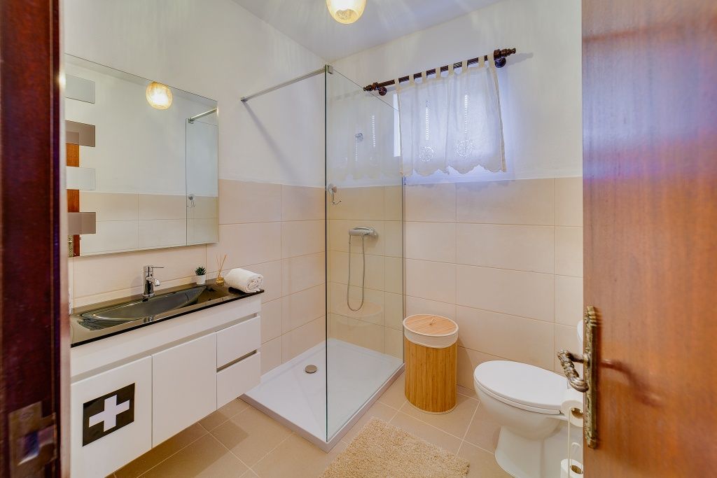 Alugo casa para férias no Douro