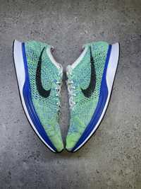 Buty Nike Flyknit Racer Tranquil w super stanie, rozmiar 42