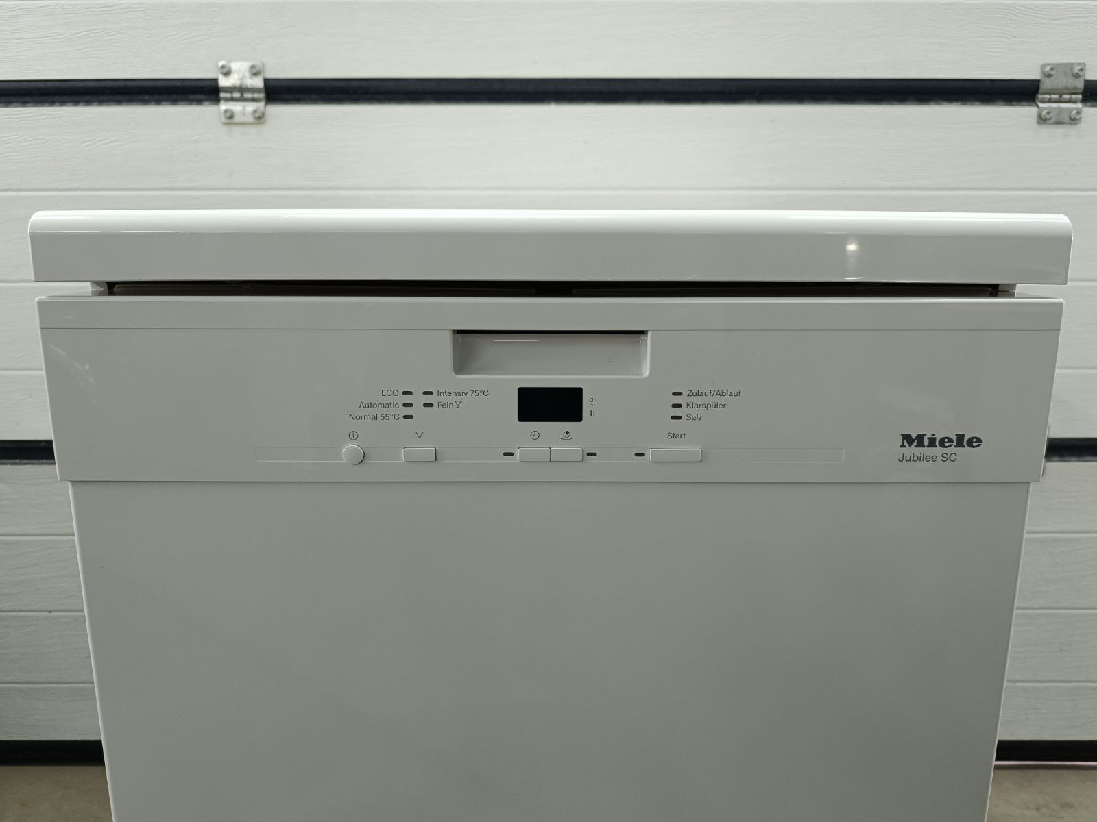 Посудомийна машина Miele G4940 окремостояча