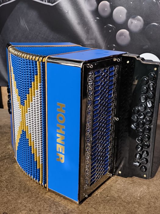 Concertina hohner em lá Sustenido