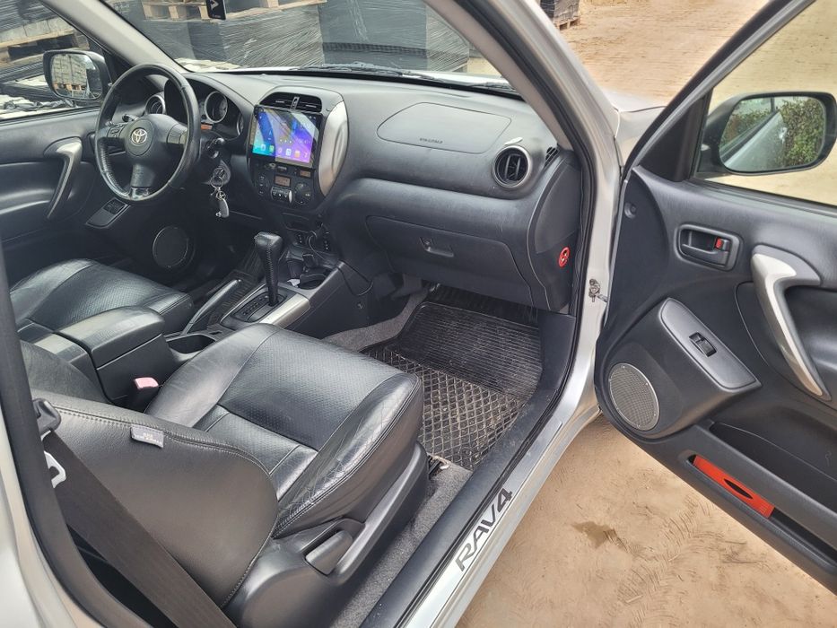 Toyota rav 4 super 4x4