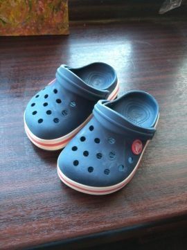 детские сандалики Crocs