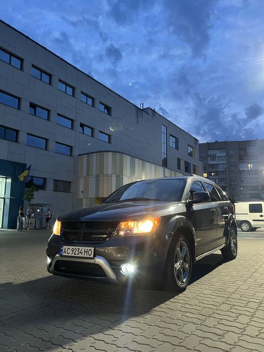 Dodge Journey (CROSSROAD)