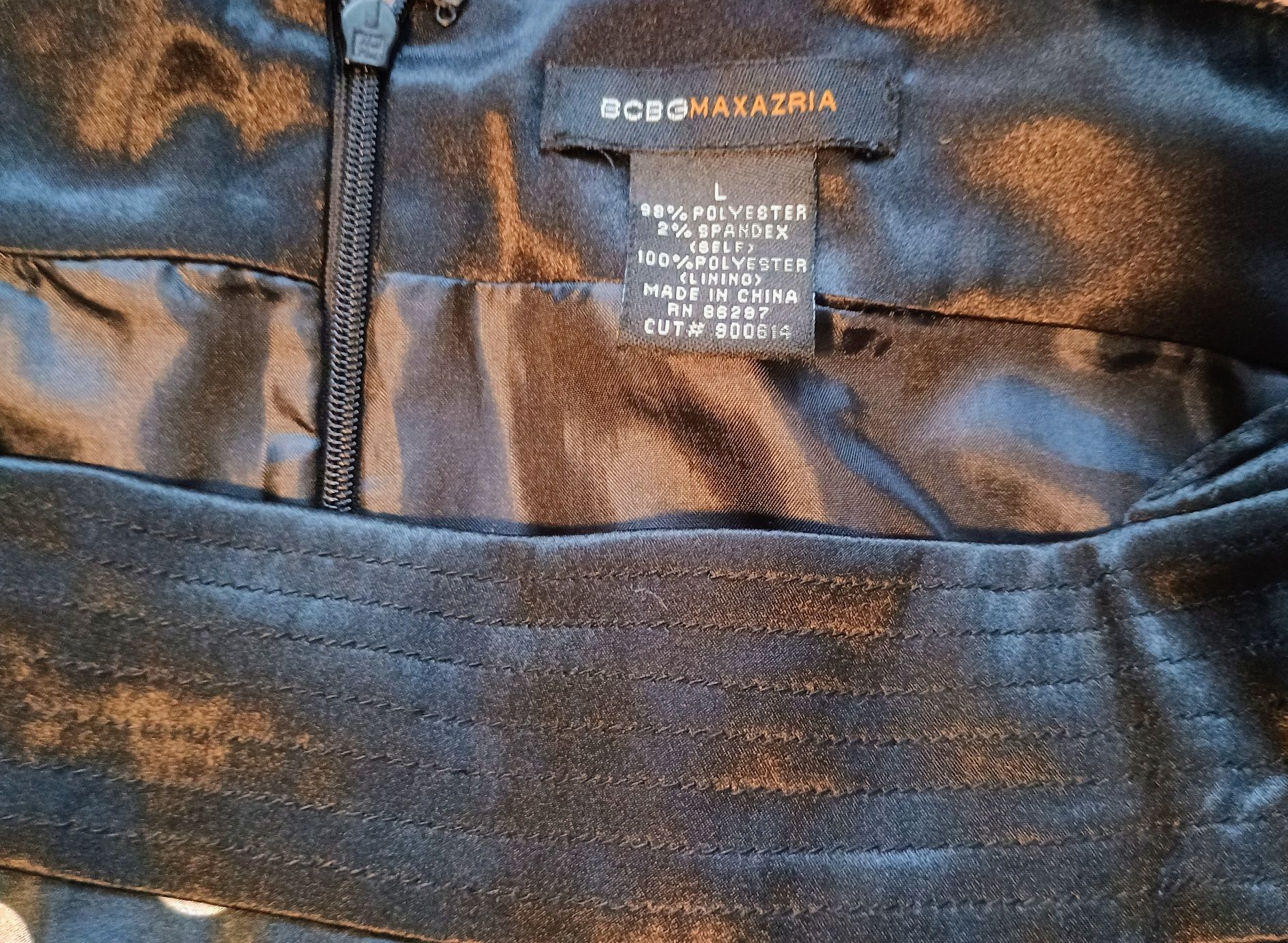 Piękna sukienka marki BCBG MAX AZRIA