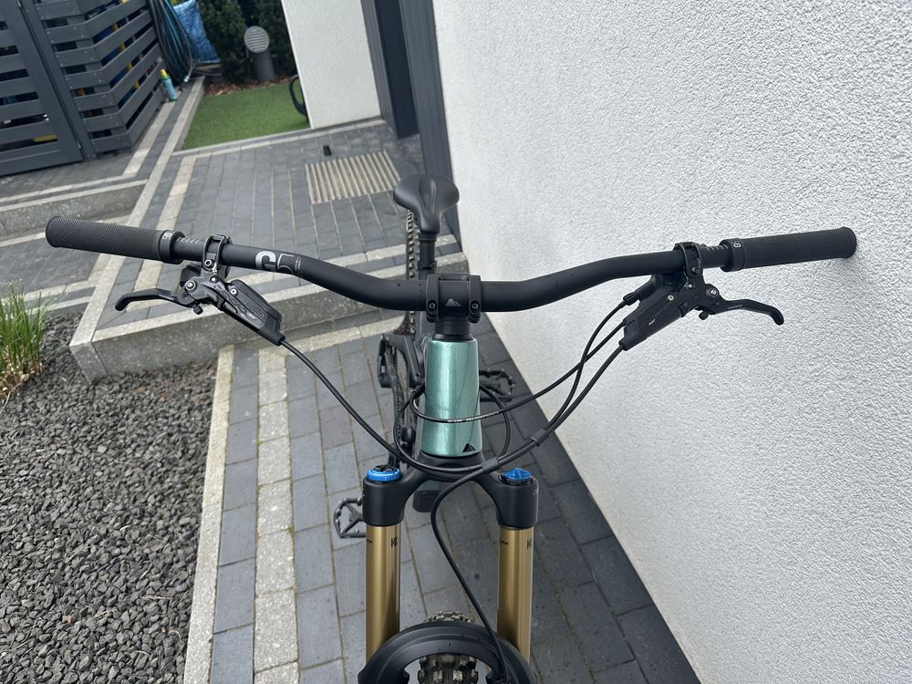 Canyon Strive CFR 2024