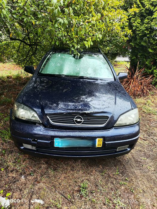 Vendo Opel Astra G 2003 – Motor a funcionar (carro batido)