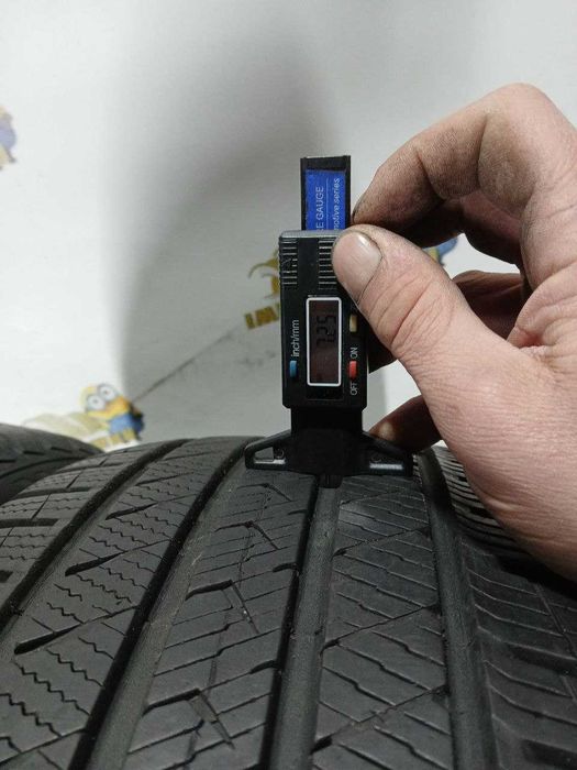 Шини Vredestein 225/45R17. 2шт. Всесизонка 2023р. (0759)