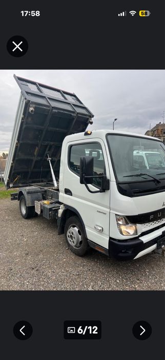 Mitsubishi  Fuso  ligeira com bascula