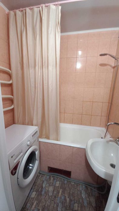 !К,  Оболонь, Мінська,  ТРЦ Дрім