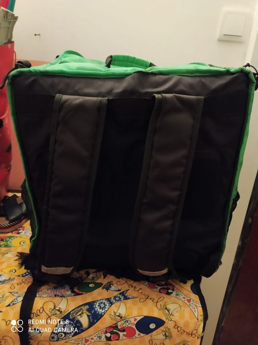 Mochila e Capa de chuva para estafeta