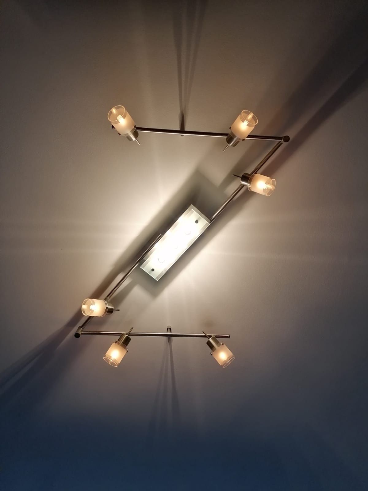 Lampa sufitowa jak nowa