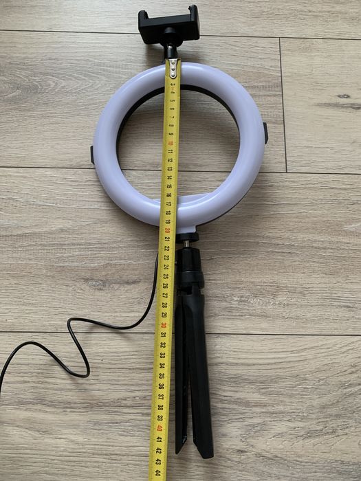 Лампа кільцева 20см