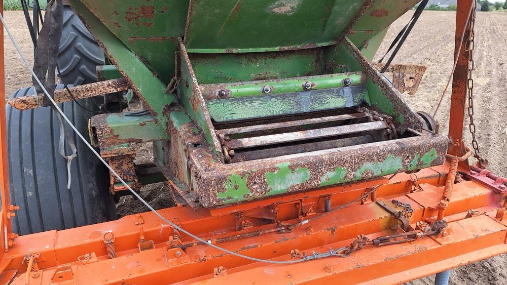 Rozsiewacz do wapna wapniarka bredal amazone ZG ZGB 5000 piast