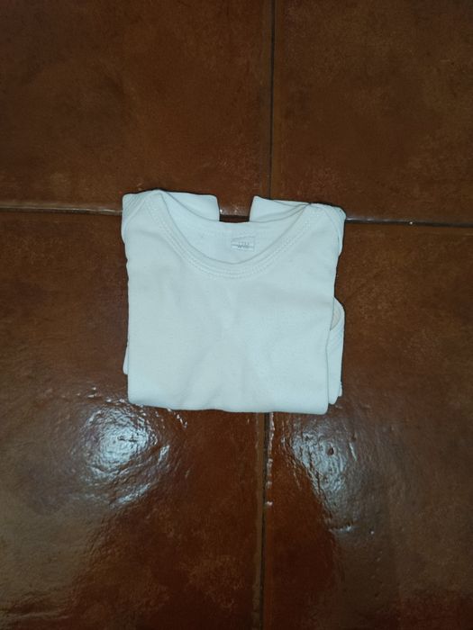 Roupa menino 9-12 meses 34 peças Negociável