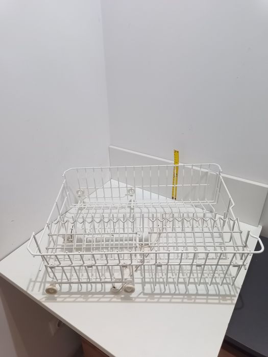 Zestaw oryginalnych koszy zmywarki Gorenje typu wąskiego 45 białe