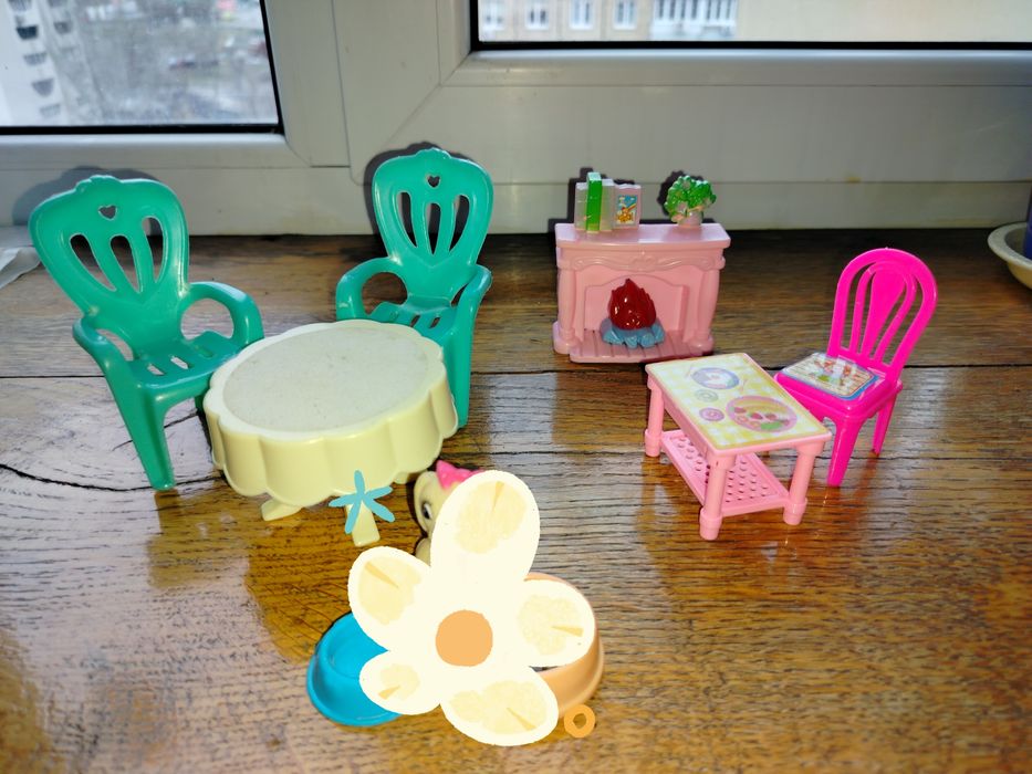 Меблі лялькові різні