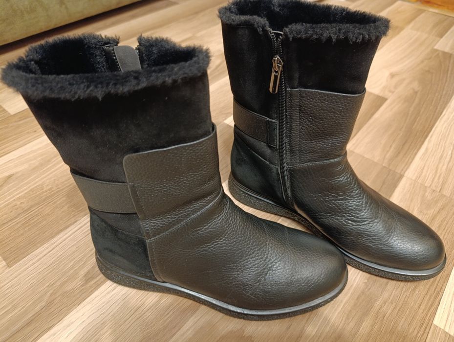 Взуття зимове шкіряние жіноче  40 розмір