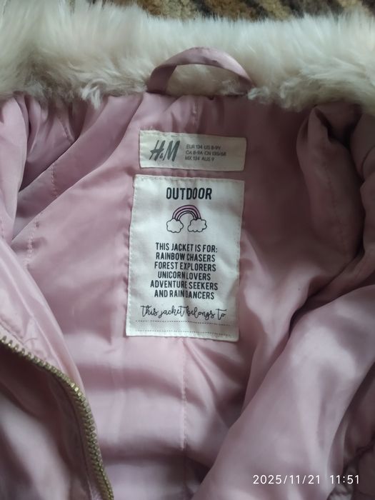 Віддам куртки на дівчинку