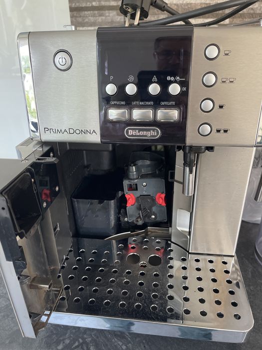 Ekspres do kawy delonghi