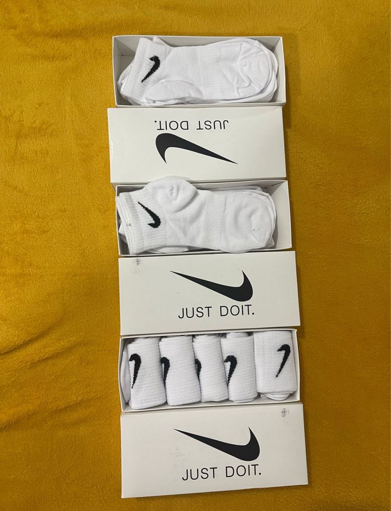 Meias nike + caixa