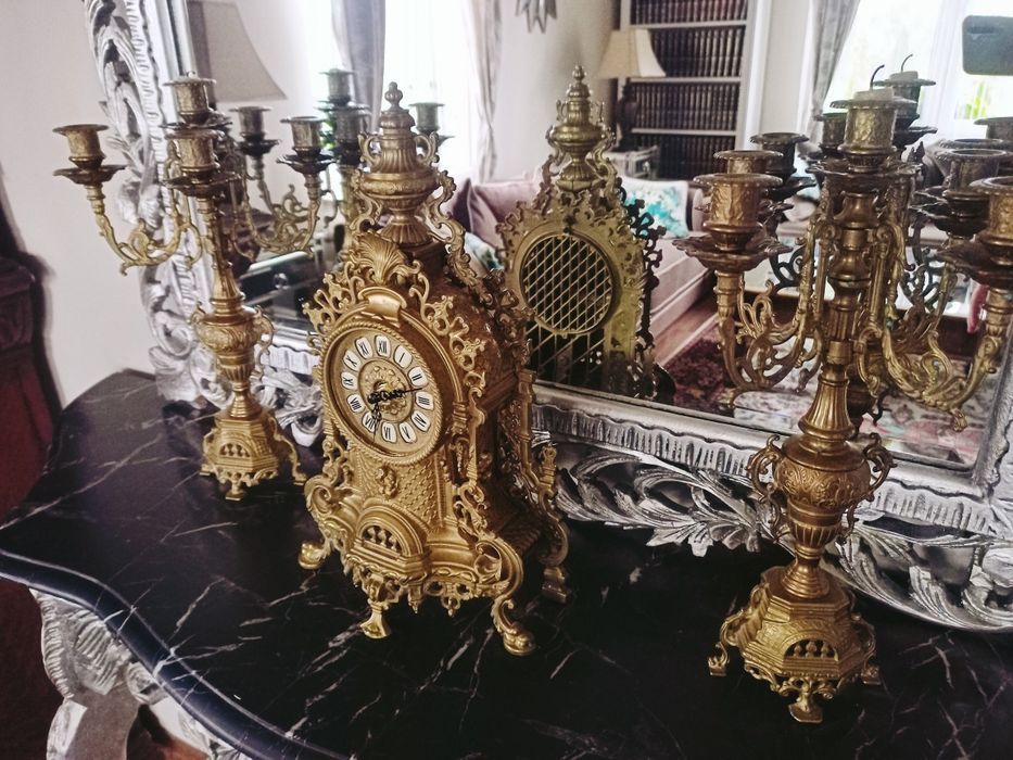 Zegar plus 2 kandelebry