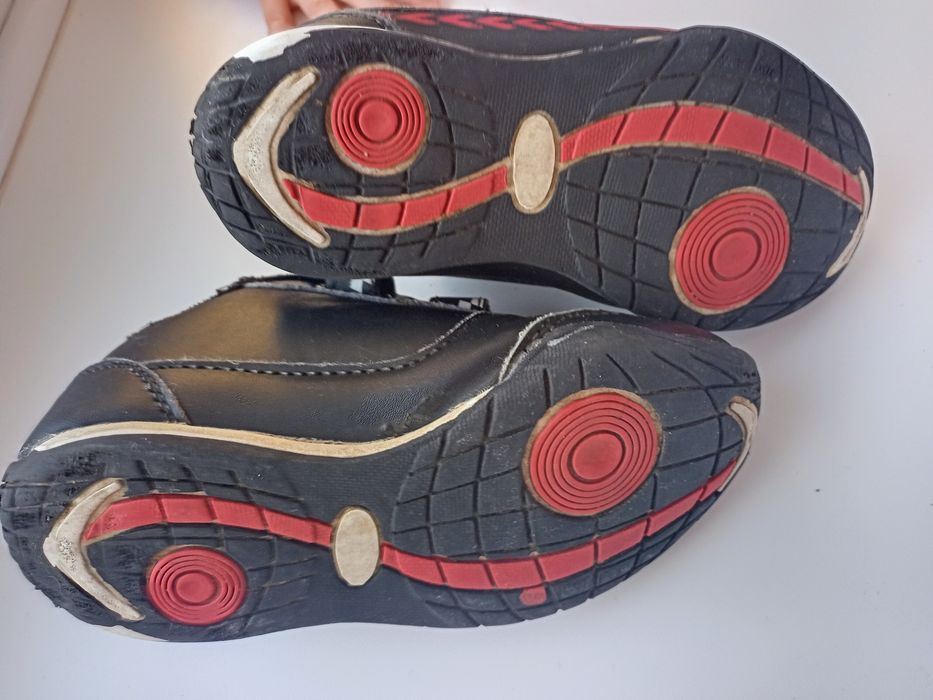 Adidasy chłopięce 29