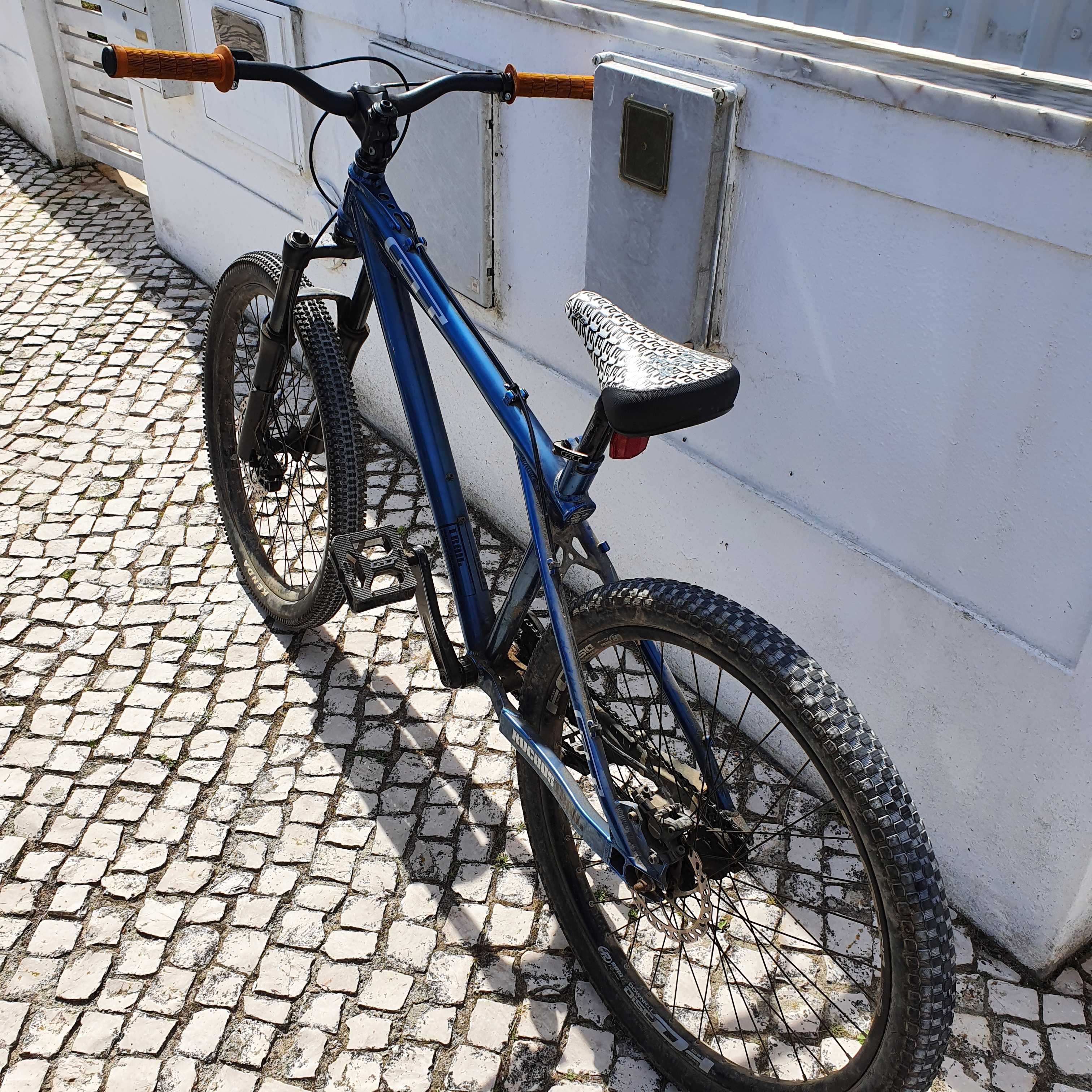 Gt ruckus como nova