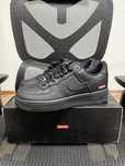 NikeAirForce1LowSupremeBlack r.42