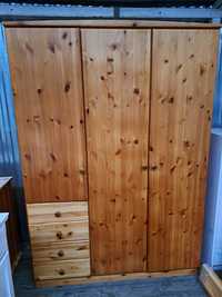 Drewniana sosnowa szafa 3 drzwi 4 szuflady,  stan idealny