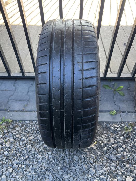 *Opona Michelin 225/45/18 pojedynka