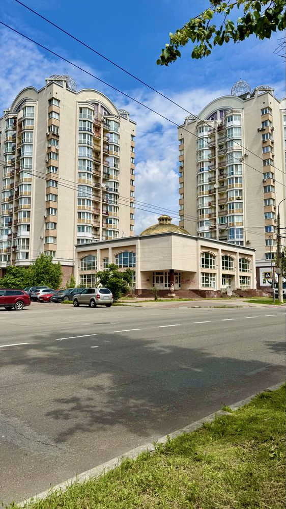 Продам укомплектовану 3к кв в ЦЕНТРІ !Автор. проєкт,якісні меблі,техн.