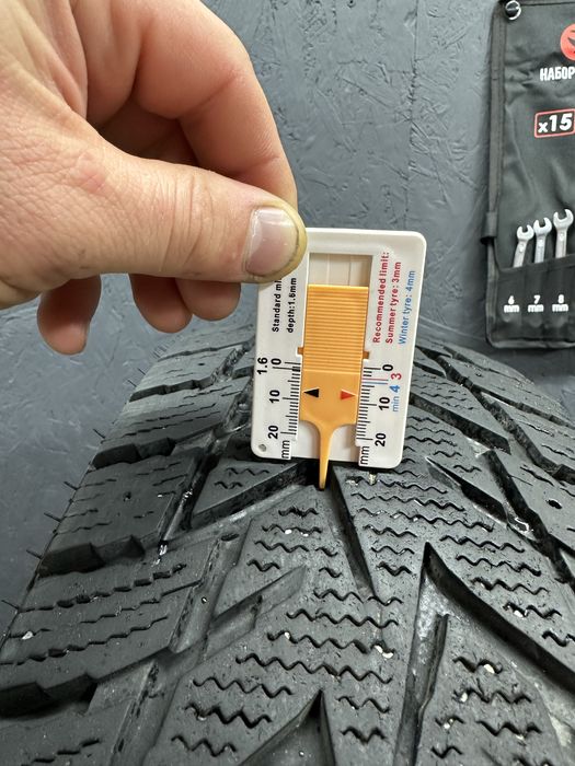 215/70 R16 2шт. Зимових