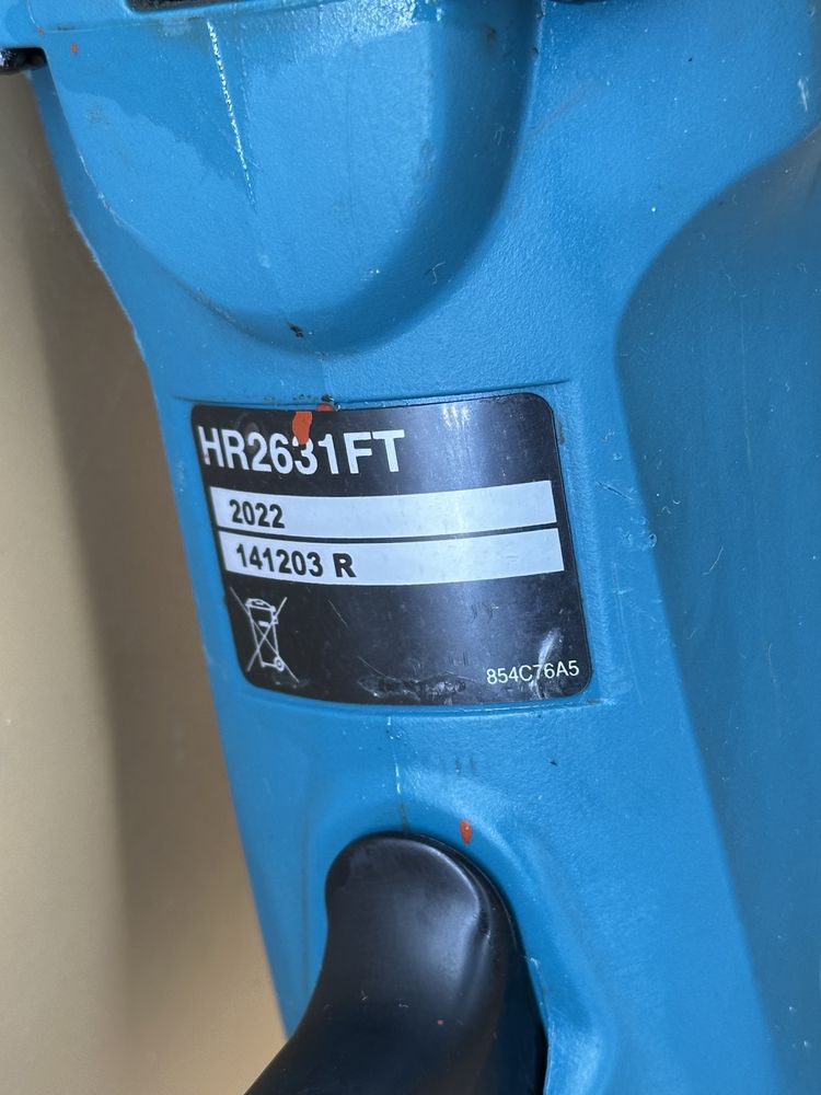 Перфоратор Makita HR 2631 FT