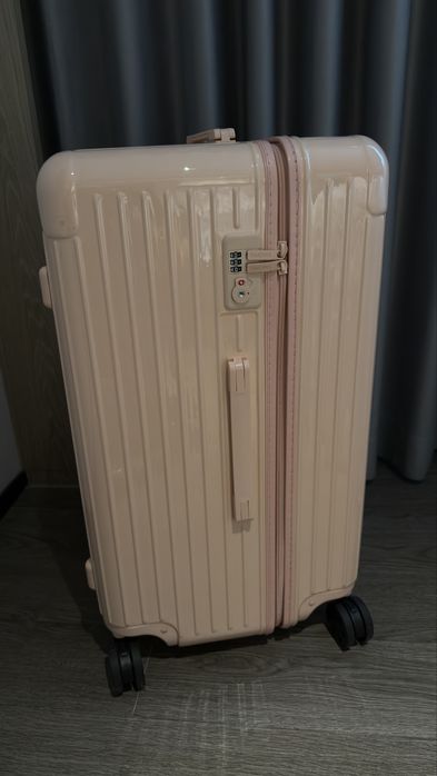 Walizka Rimowa essential trunk gloss ballerina pink jak nowa