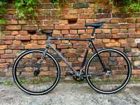 Rower ręczne malowanie ostre koło fixie 28”