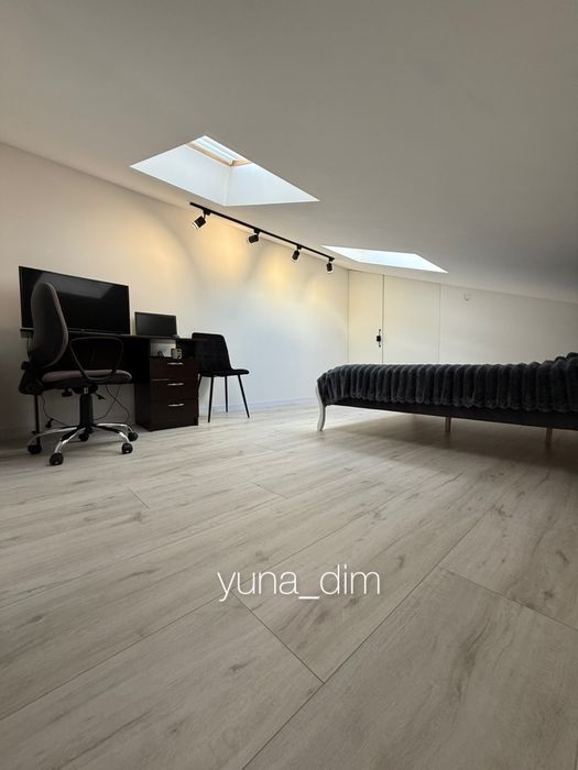 Квартира з ремонтом, меблями та технікою — 2 рівні, м. Дубно