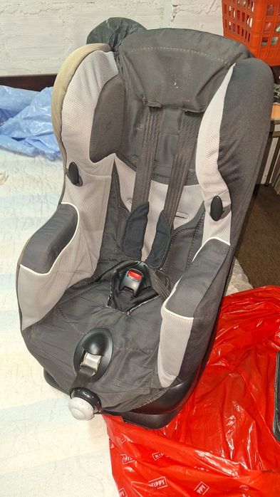 cadeira para o carro inclinável.
vendo e conjunto completo