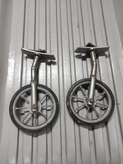 Лодка пластиковая