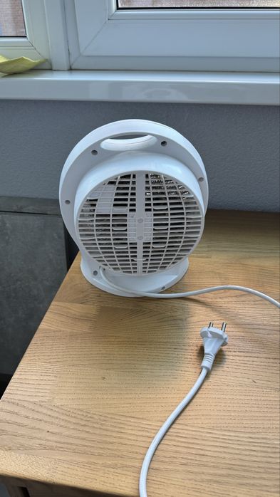 Тепловентилятор Liberton LFH-5402, 2200W