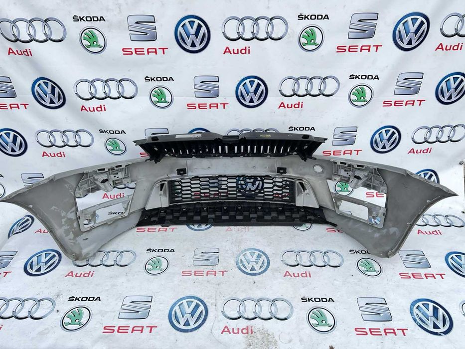 Бампер передній решітка Skoda Octavia A7 III VRS Шкода Октавія 13-17