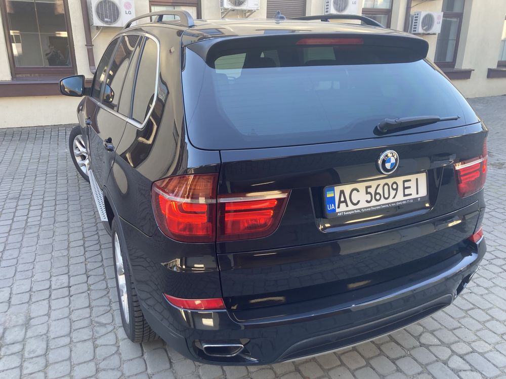 BMW X5 e70 50i AT