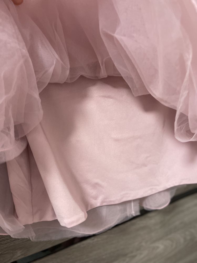 Коктейльна сукня,корсет,чашечки,рожево-пудрова
