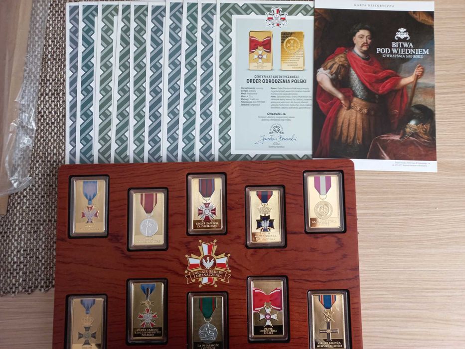 Zestaw 10 numizmatów Polskie Ordery i Odznaczenia platerowanych złotem