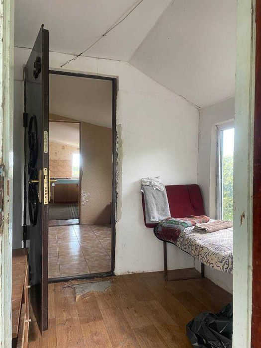 Продаж 2к будинку,підвал,мансарда,111 кв.м.,землі 7,8 сот,Лезнево!ТОРГ