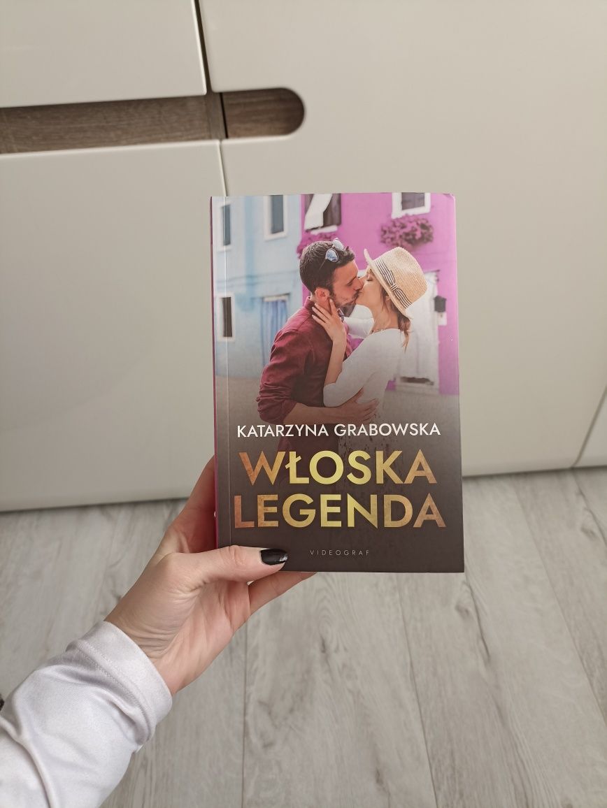 Książka romans poszukiwana hit włoska legenda Katarzyna Grabowska