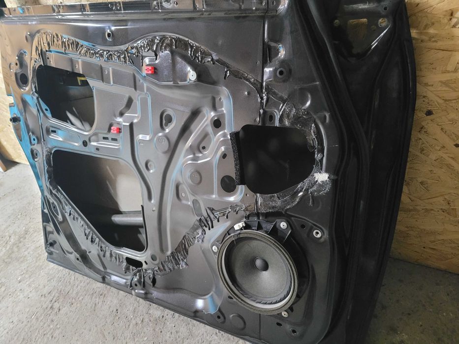 Drzwi lewy przód Toyota Verso 2009r -2013r
