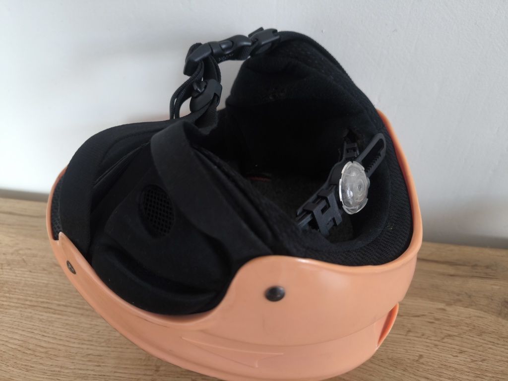 Fischer kask narciarski STAN BDB