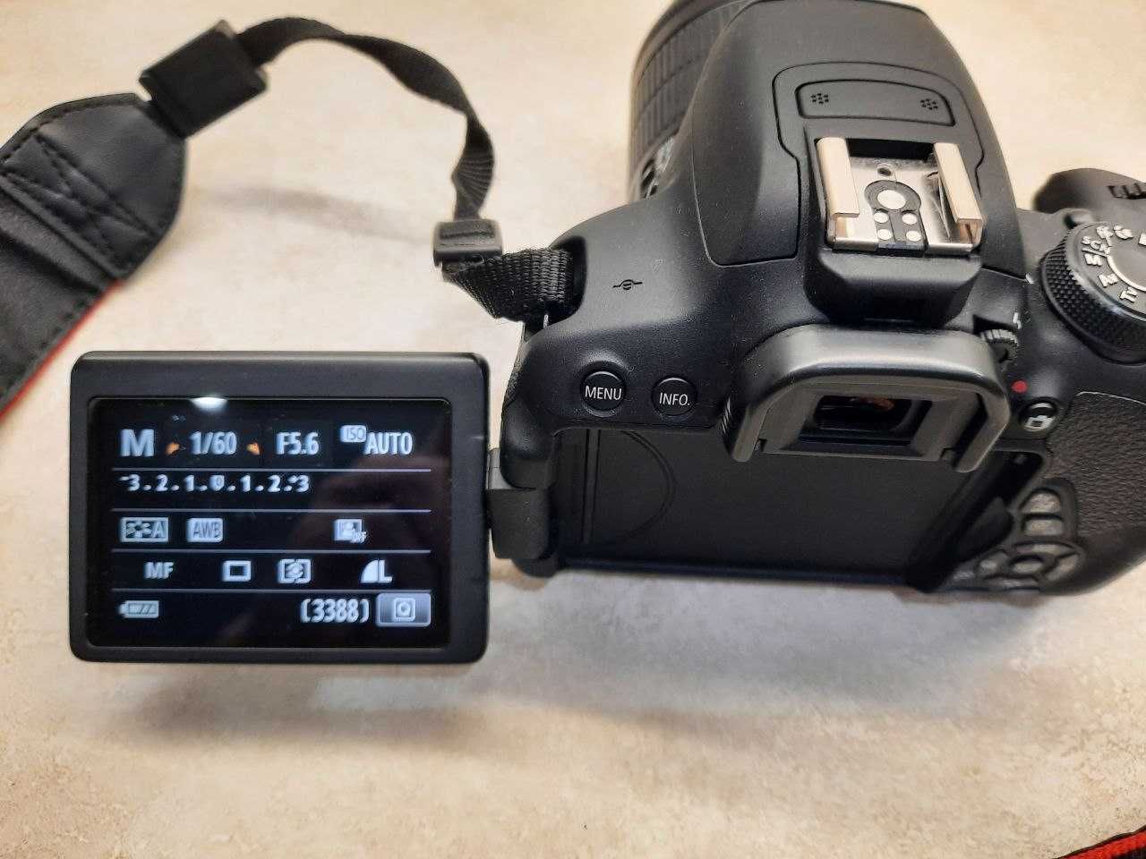 Canon 700D дзеркальний фотоапарат в ідеальному стані