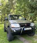 Mitsubishi Pajero, silnik BMW, 35” cali