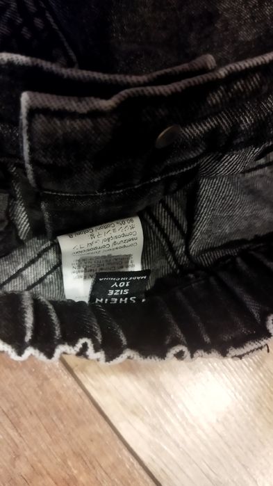 Spodnie jeansowe dziewczęce 140